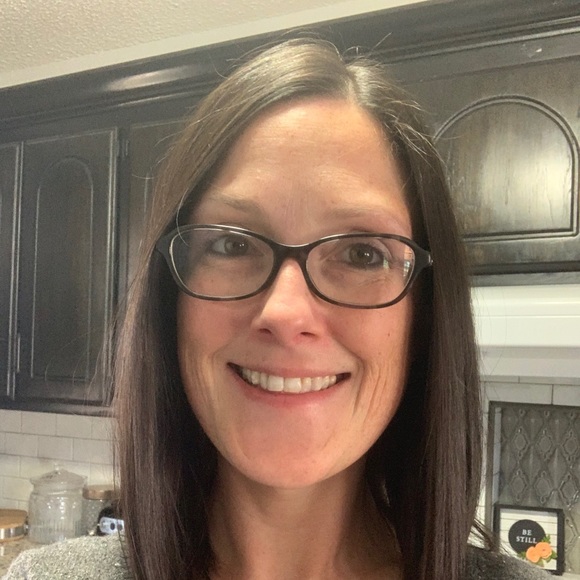 Meet your Posher, Elizabeth - Picture 1 of 1